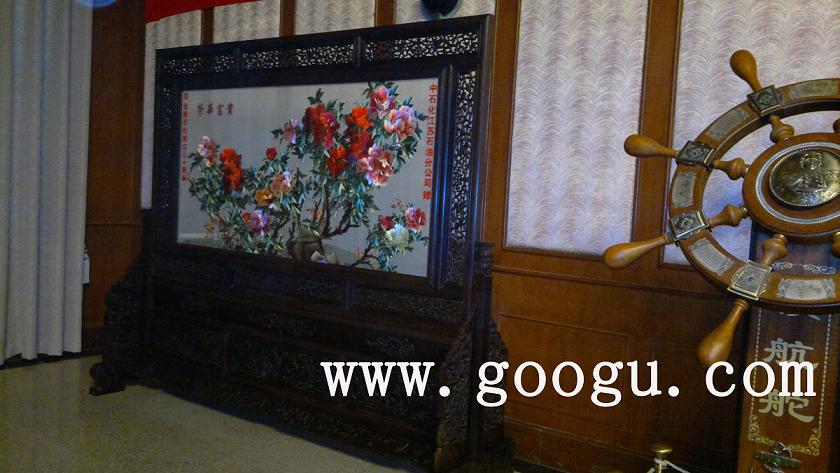 中石化會議刺繡擺件，中石油公司贈 嬌古蘇繡禮品